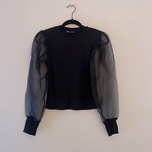 Zara puff sleeves top
